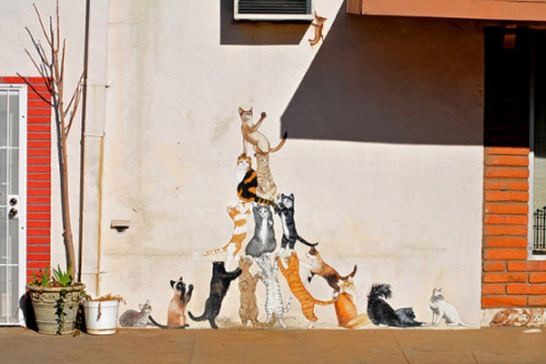 cat pyramid mural