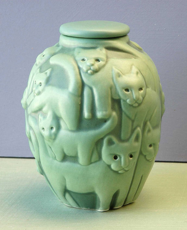 cat urn